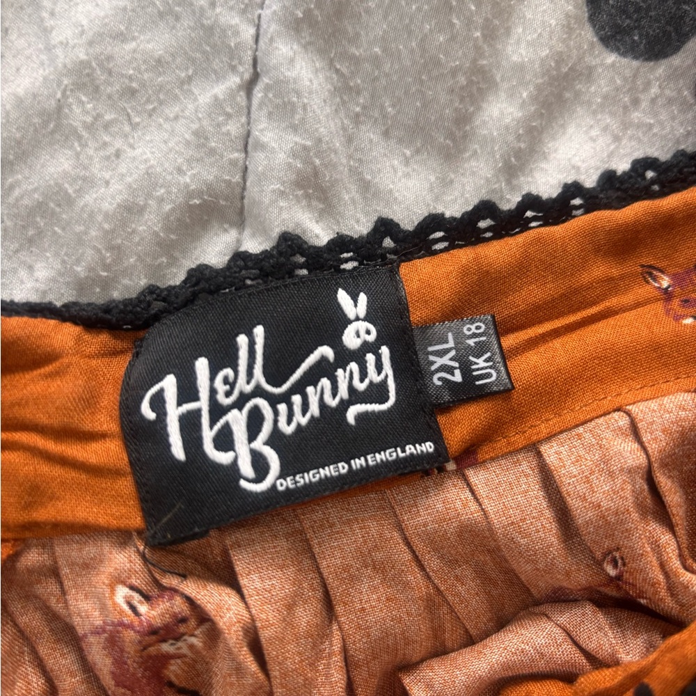 Women’s Rust Orange Fox-Print Button Front Skirt - Picture 5 of 7